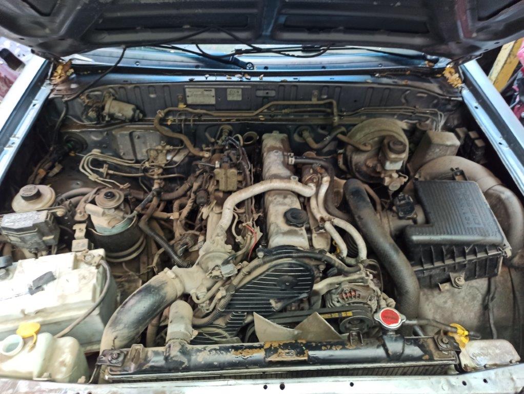  Mazda B2500  USADO